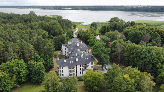 Pilnībā aprīkots un mēbelēts dzīvoklis ēkas augšējā stāvā, ar divām pazemes Rīga - foto 10