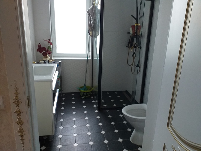 Elitārā ciematā “Jūras krasti” tiek piedāvāta jauna divstāvu privātmāja. Ciemats ir izvietots... Царникава - изображение 9