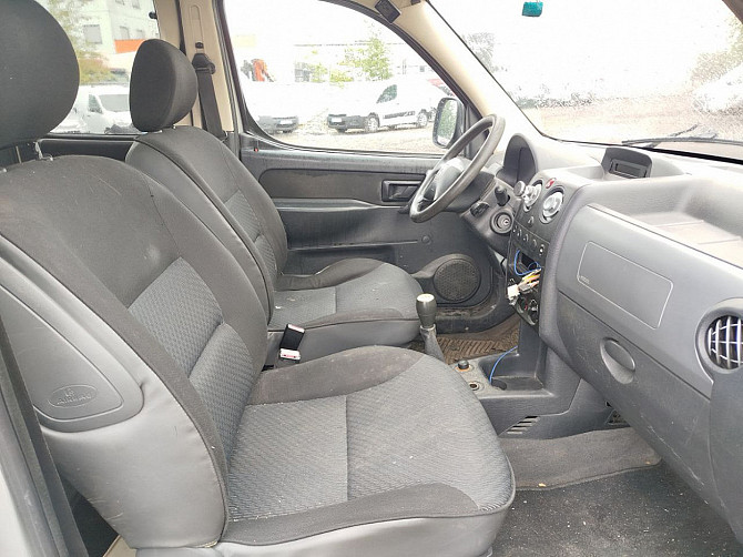 Citroen Berlingo Multispace Facelift 1.6 80kW Tallina - foto 6