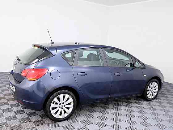 Opel Astra Elegance 1.4 74kW Tallina