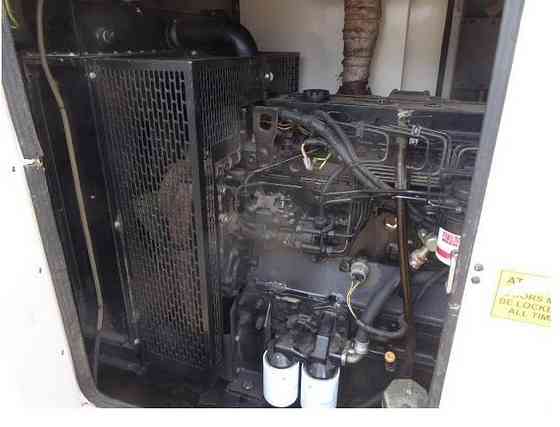 Dīzeļģeneratorus100 KVA - 2005 FG WILSON PERKINS ENGINE Lietots: Dīzeļģenerators Lieliskā... Рига