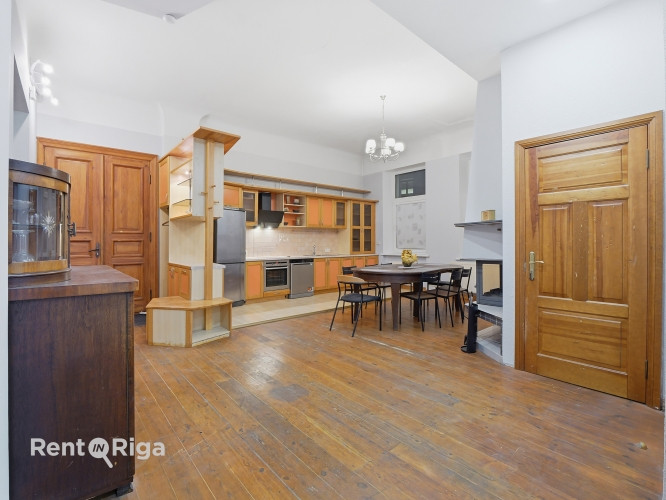 Plašs 5-istabu dzīvoklis Rīgas centrā!                                     Dzīvoklis ar plašu Rīga - foto 17