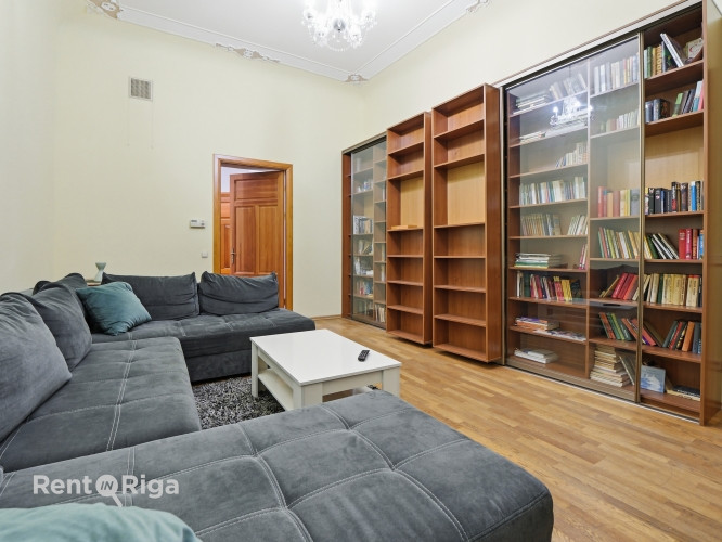 Plašs 5-istabu dzīvoklis Rīgas centrā!                                     Dzīvoklis ar plašu Rīga - foto 11