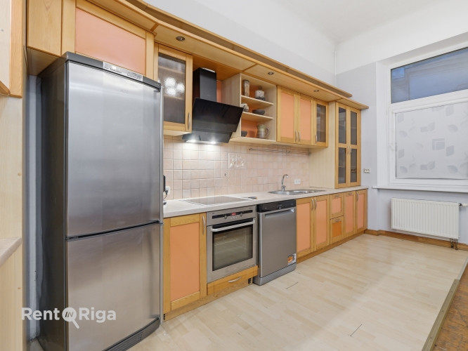 Plašs 5-istabu dzīvoklis Rīgas centrā!                                     Dzīvoklis ar plašu Rīga - foto 16