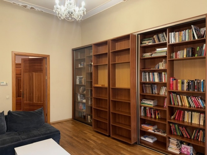 Plašs 5-istabu dzīvoklis Rīgas centrā!                                     Dzīvoklis ar plašu Rīga - foto 3