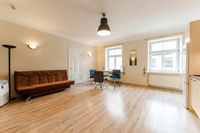 Mēbelēts divu istabu dzīvoklis klusajā centrā, renovētā ēkā, 5. stāvā (bez lifta). Rīga - foto 5