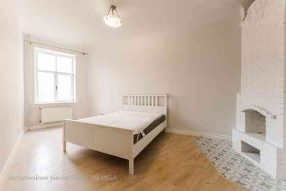 Bright apartment, freshly renovated.  Located on the 5th floor of a pre-war building, no elevator. T Rīga