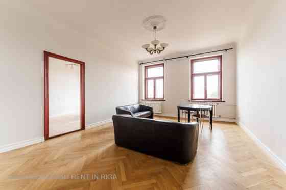 Bright apartment, freshly renovated.  Located on the 5th floor of a pre-war building, no elevator. T Rīga