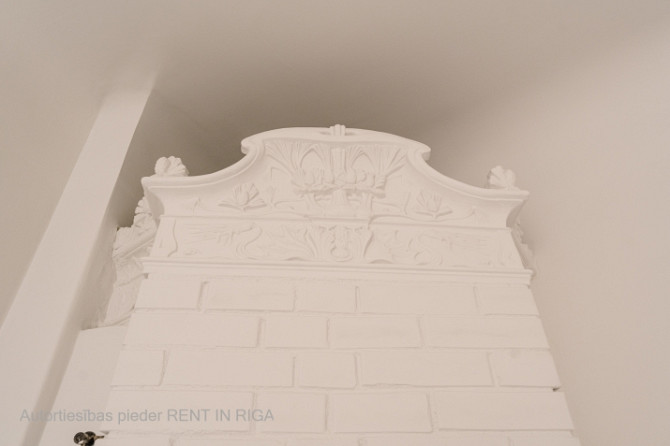 Gaišs dzīvoklis tikko pēc remonta.  Atrodas pirmskara ēkas 5.stāvā, lifts nav. Dzīvoklī ir Rīga - foto 8