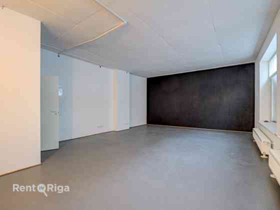Продаются коммерческие помещения на 1 этаже!  Предлагаются коммерческие Рига