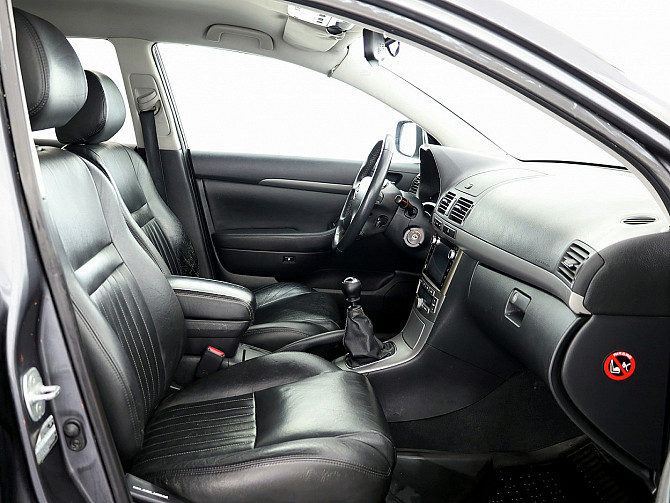 Toyota Avensis Linea Sol Technical Facelift 2.2 D-CAT 130kW Tallina - foto 6