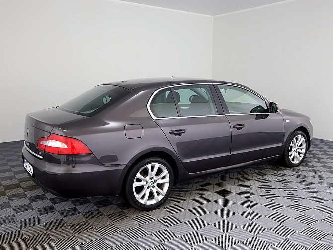 Skoda Superb Family ATM 1.8 118kW Таллин - изображение 3