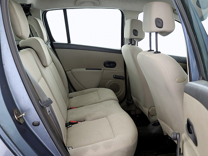 Renault Clio Comfort 1.1 55kW Таллин - изображение 7