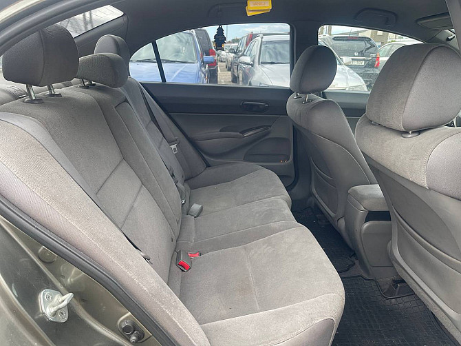 Honda Civic Elegance 1.8 103kW Tallina - foto 7