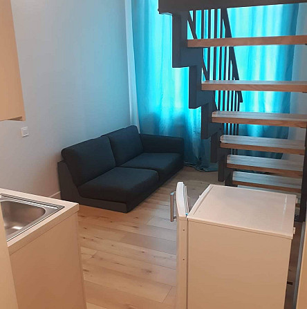 Rīga, Zasulauka ielā 28 tiek izīrēts divstāvu dzīvoklis. Dzīvokļa platība ir 23 kvadrātmetri.... Rīga - foto 2