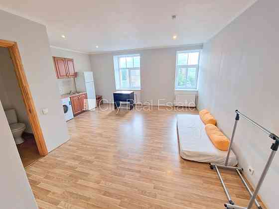 Эта квартира сдается в аренду посуточно (краткосрочная аренда), стоимость аренды Rīga