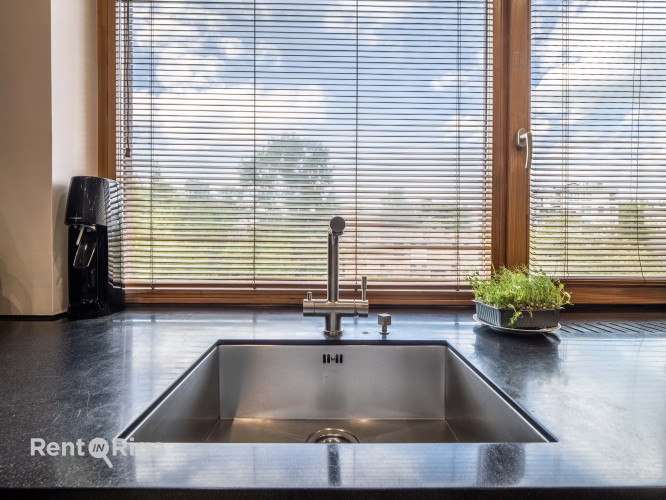 Gaišs un mājīgs 4 istabu dzīvoklis jaunajā projektā centrā.  Lieliska un klusa atrašanās Rīga - foto 7