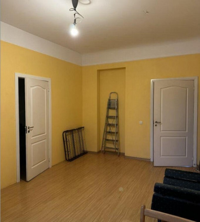 Tiek izīrēts gaišs un plašs četru istabu dzīvoklis pašā Rīgas centrā !  Dzīvoklis Rīga - foto 6