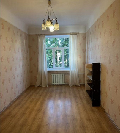 Tiek izīrēts gaišs un plašs četru istabu dzīvoklis pašā Rīgas centrā !  Dzīvoklis Rīga - foto 7