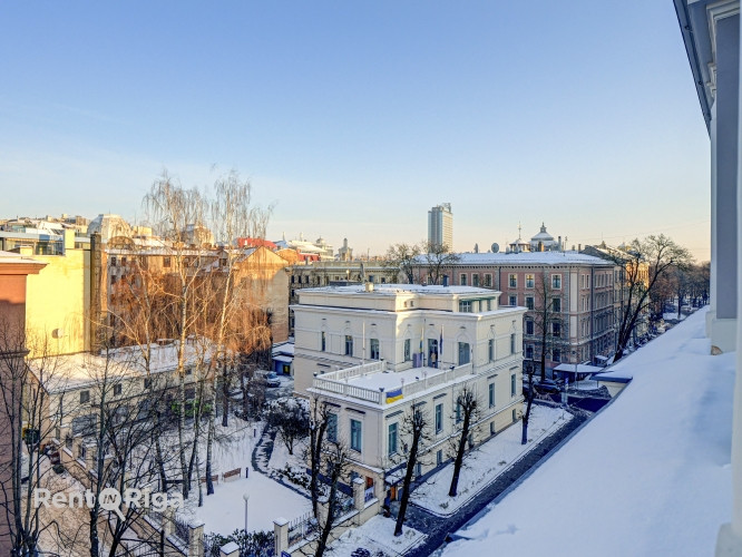 Five-room apartment in the Quiet Centre, located in a renovated building at 3 Pumpura Street.  The a Рига - изображение 10