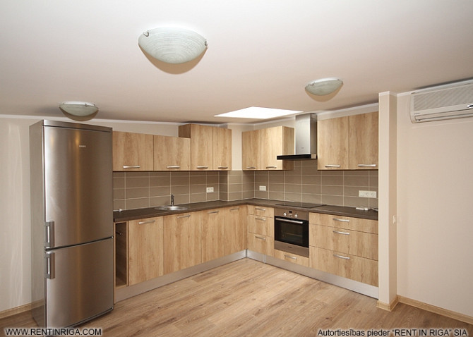 Piecu istabu dzīvoklis klusajā centrā, renovētā ēkā Pumpura ielā.  Dzīvoklim tiek veikts Rīga - foto 8