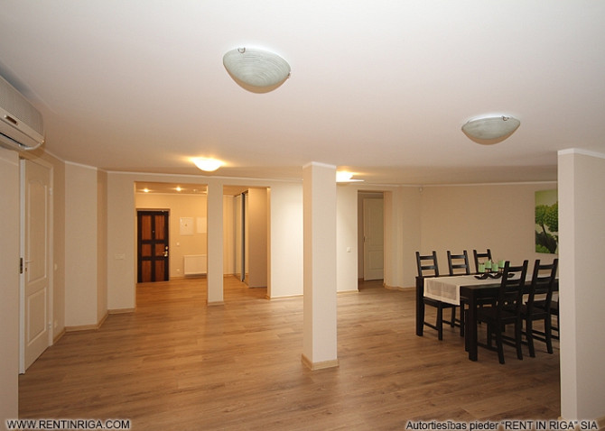 Piecu istabu dzīvoklis klusajā centrā, renovētā ēkā Pumpura ielā.  Dzīvoklim tiek veikts Rīga - foto 7