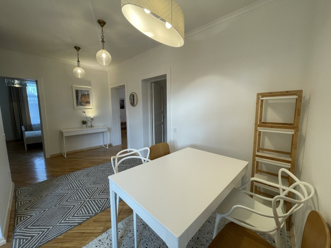 Tikko izremontēts 4 istabu dzīvoklis ar skatu uz parku Rīgas centrā.  Tiek izīrēts pilnībā Rīga - foto 9