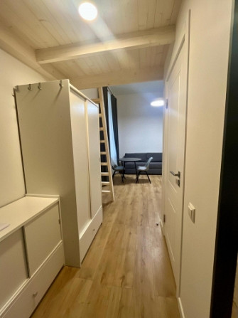 Ilgtermiņa īrei pieejams mūsdienīgs un līdz detaļām pārdomāts studio tipa dzīvoklis Rīga - foto 8