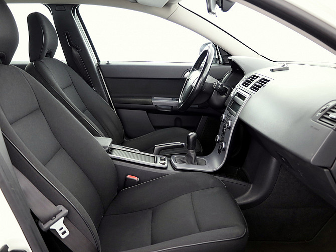 Volvo V50 Estate Facelift 1.6 D4 80kW Таллин - изображение 6