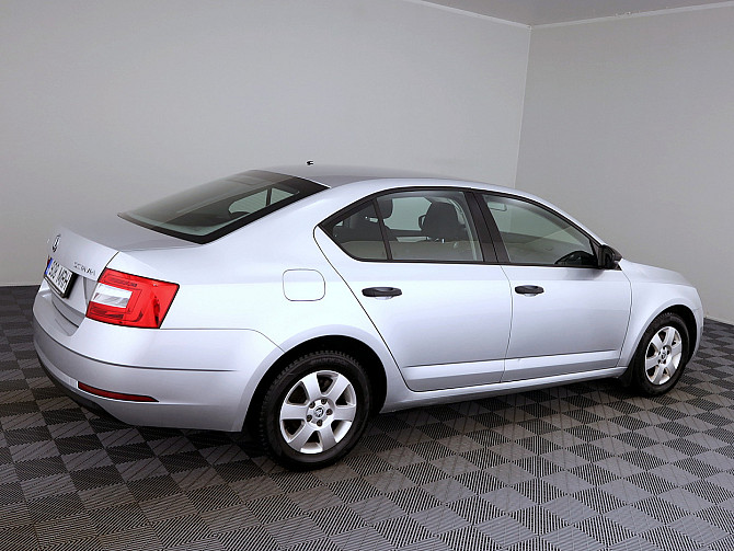 Skoda Octavia Comfortline ATM 1.0 85kW Таллин - изображение 3