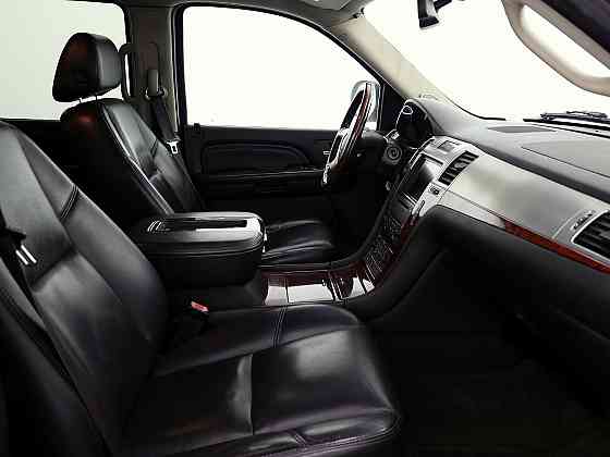 Cadillac Escalade Luxury LPG ATM 6.2 301kW Таллин