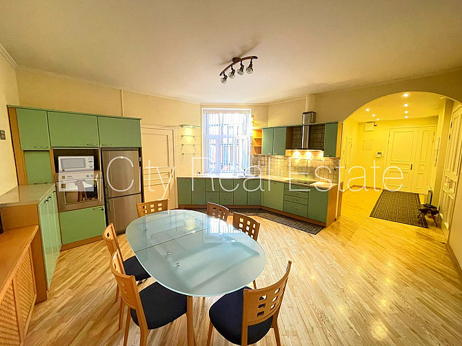 Здание во дворе, закрытый двор, вход со двора, окна выходят во двор, количество Рига - изображение 20