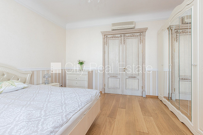 Фасадный дом, реновированный дом, поменянное покрытие крыши, благоустроенная Рига - изображение 6