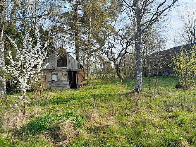 Pārdod atjaunojamu lauku īpašumu 25km no Kuldīgas
Mūra/ķieģeļu dzīvojamā ēka un vairākas saimniecība Кулдига и Кулдигский край - изображение 5