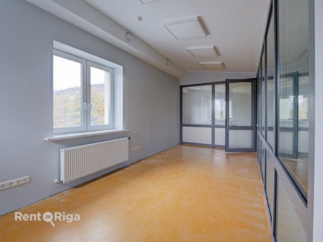 Новый автономный офис в Тихом центре  в двух уровнях, с отдельным входом. Рига - изображение 5