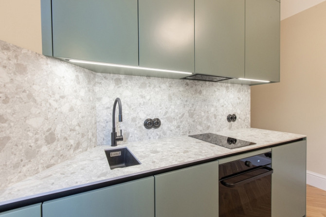 Эксклюзивная полностью обновлённая студия у Верманского сада  Квартира (4 этаж): - Рига - изображение 3