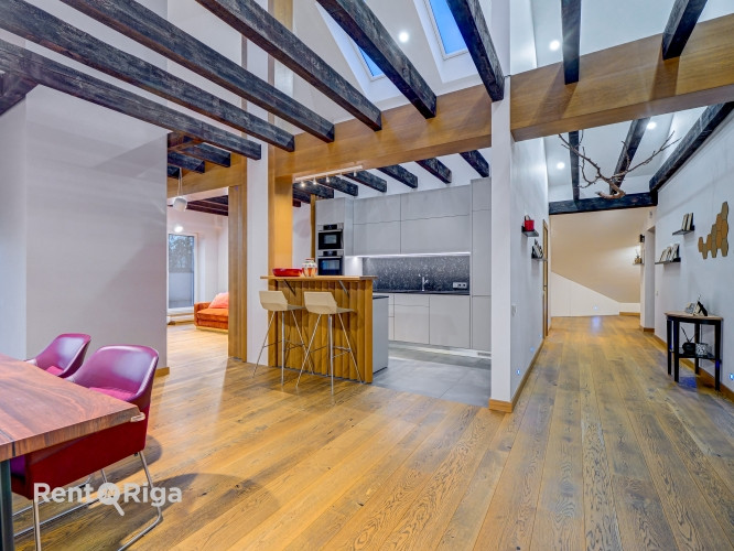 Комфорт частного дома в сочетании с преимуществами квартиры. Квартира светлая, Рига - изображение 2