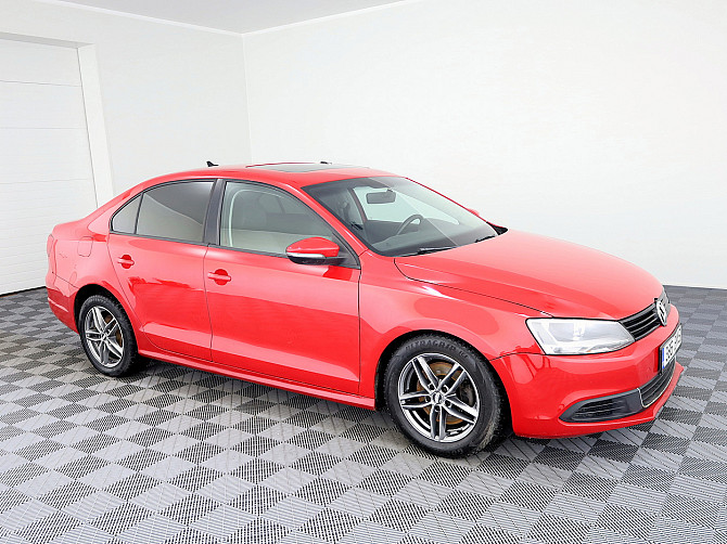 Volkswagen Jetta Highline 2.5 125kW Tallina - foto 1