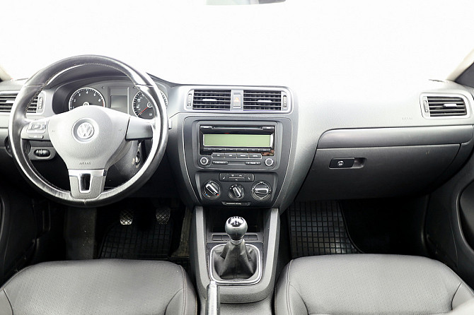 Volkswagen Jetta Highline 2.5 125kW Tallina - foto 5