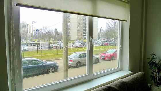 Земля в собственности, здание во дворе, благоустроенная озеленённая территория, Рига