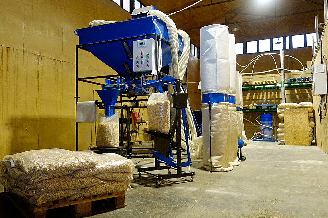 Продаётся линия по производству гранул.
Линия состоит из:
Granulation Line Ldg-3000 (Kombi),... Rīga - foto 5