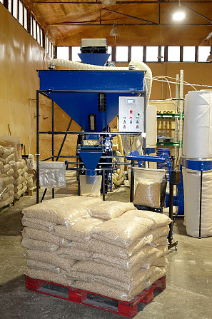 Продаётся линия по производству гранул.
Линия состоит из:
Granulation Line Ldg-3000 (Kombi),... Rīga - foto 7