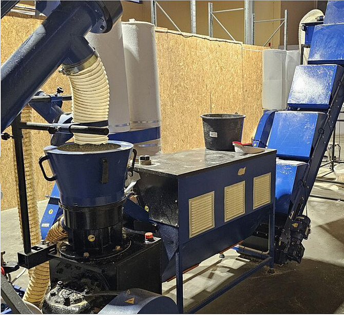 Продаётся линия по производству гранул.
Линия состоит из:
Granulation Line Ldg-3000 (Kombi),... Rīga - foto 3