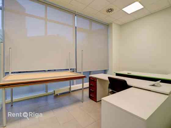 Сдается в аренду офисное помещение на пересечении улиц Мuitas и Citadeles, на 1-м этаже, с Rīga