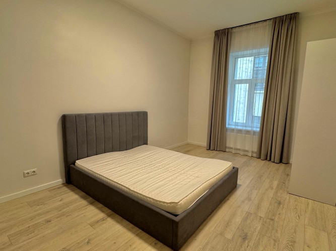 Mеблированная 2-комнатная квартира в Тихом центре Риги.  Квартира с высокими Рига - изображение 5