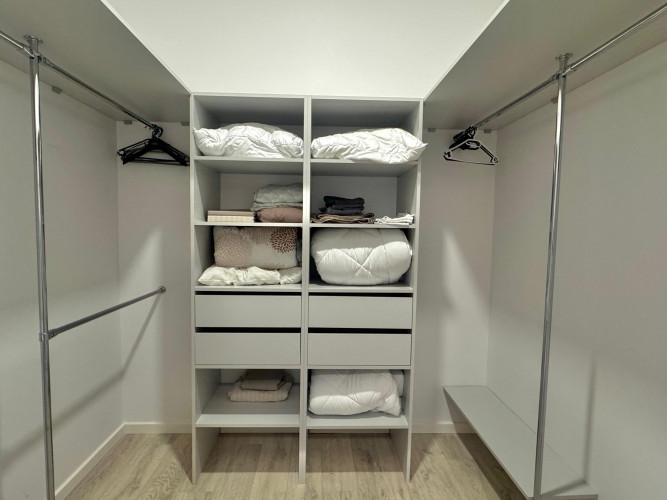 Mēbelēts 2-istabu dzīvoklis Klusajā centrā- Pulkveža Brieža ielā.  Dzīvokļa plānojums Rīga - foto 7