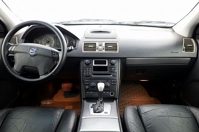 Volvo XC90 Summum ATM 2.4 D5 120kW Tallina - foto 5