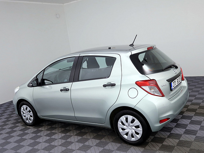 Toyota Yaris Linea Sol A-C 1.3 73kW Tallina - foto 4