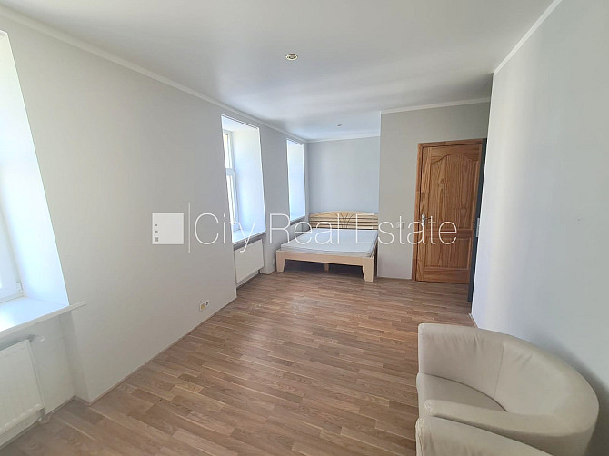 Fasādes māja, renovēta māja, slēgts pagalms, ieeja no ielas un pagalma, kāpņu telpa pēc Rīga - foto 6