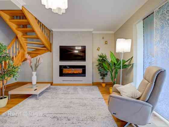 Реконструированный, качественно и со вкусом обставленный двухэтажный таунхаус в Огре и Огрский край